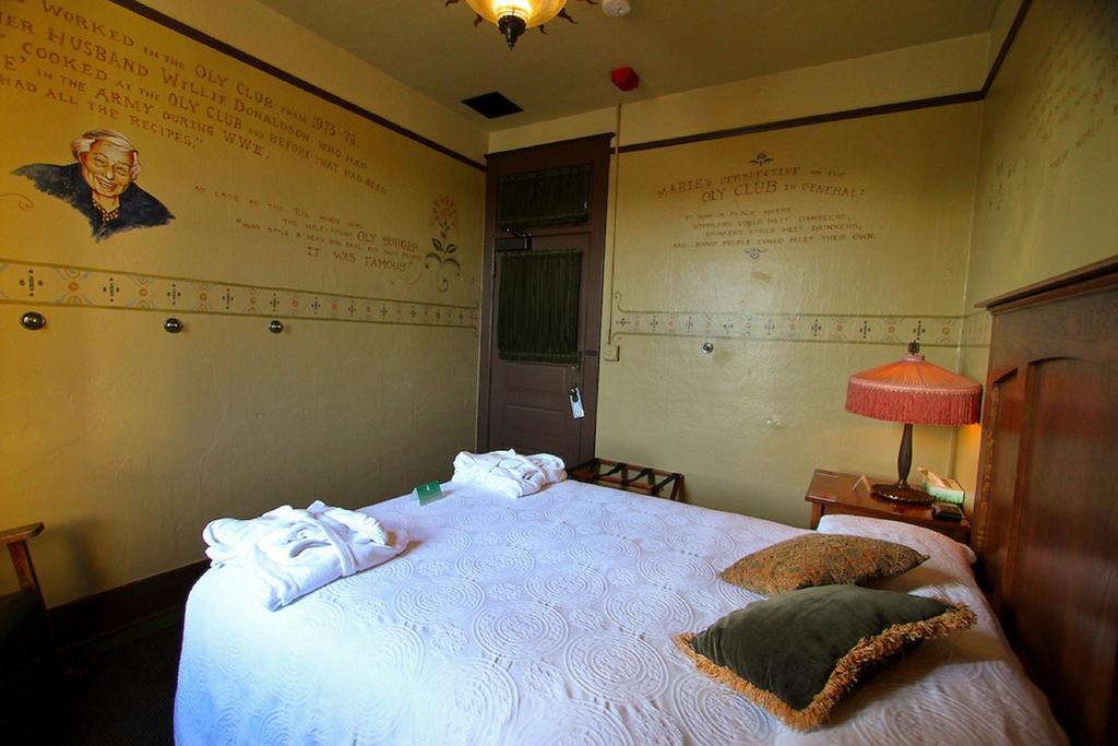 فيلا Mcmenamins Olympic Club سنتراليا الغرفة الصورة