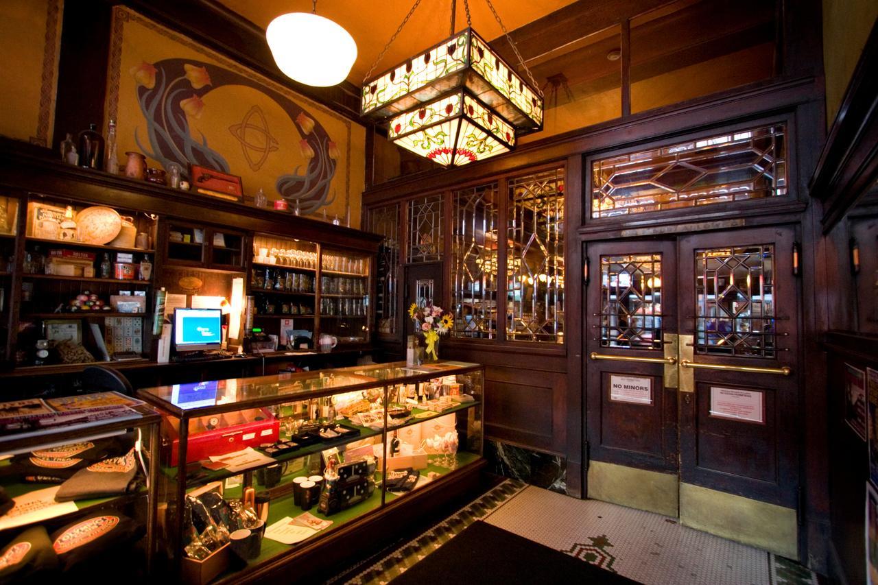 فيلا Mcmenamins Olympic Club سنتراليا المظهر الخارجي الصورة
